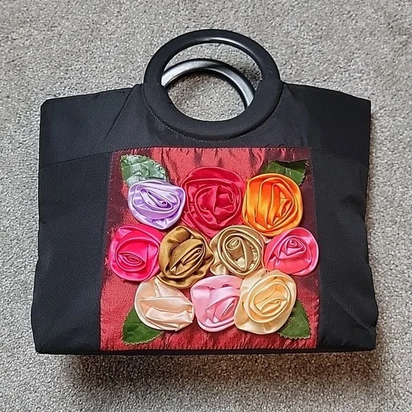 Rose applique handle bag - Picture 1 of 5